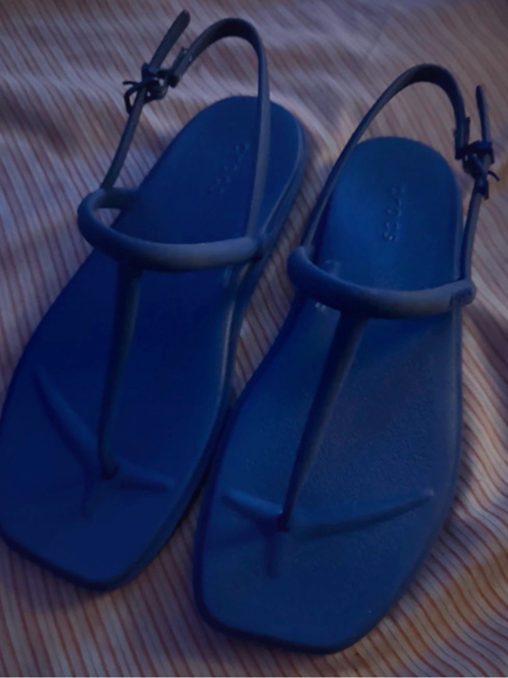 Women’s croc  T-Strap Slingback Sandals
